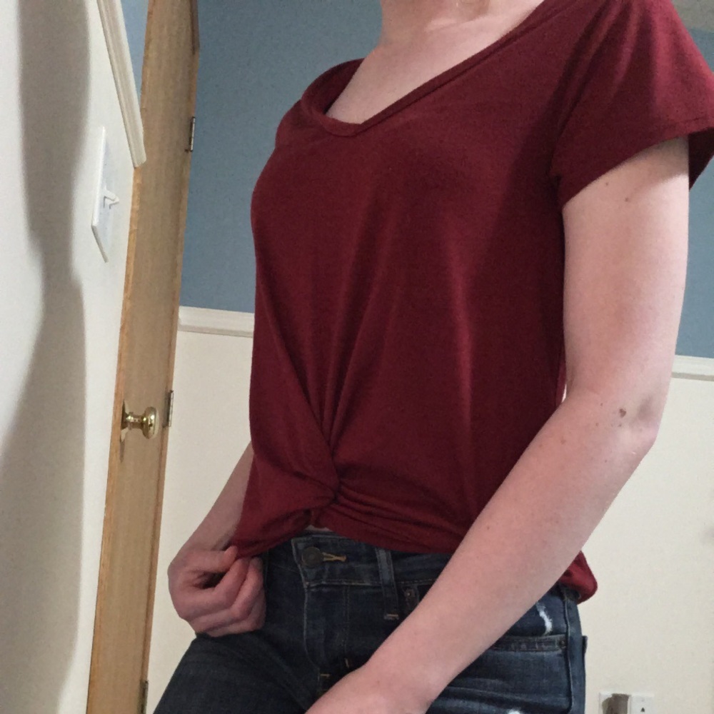 Front knot t-shirt